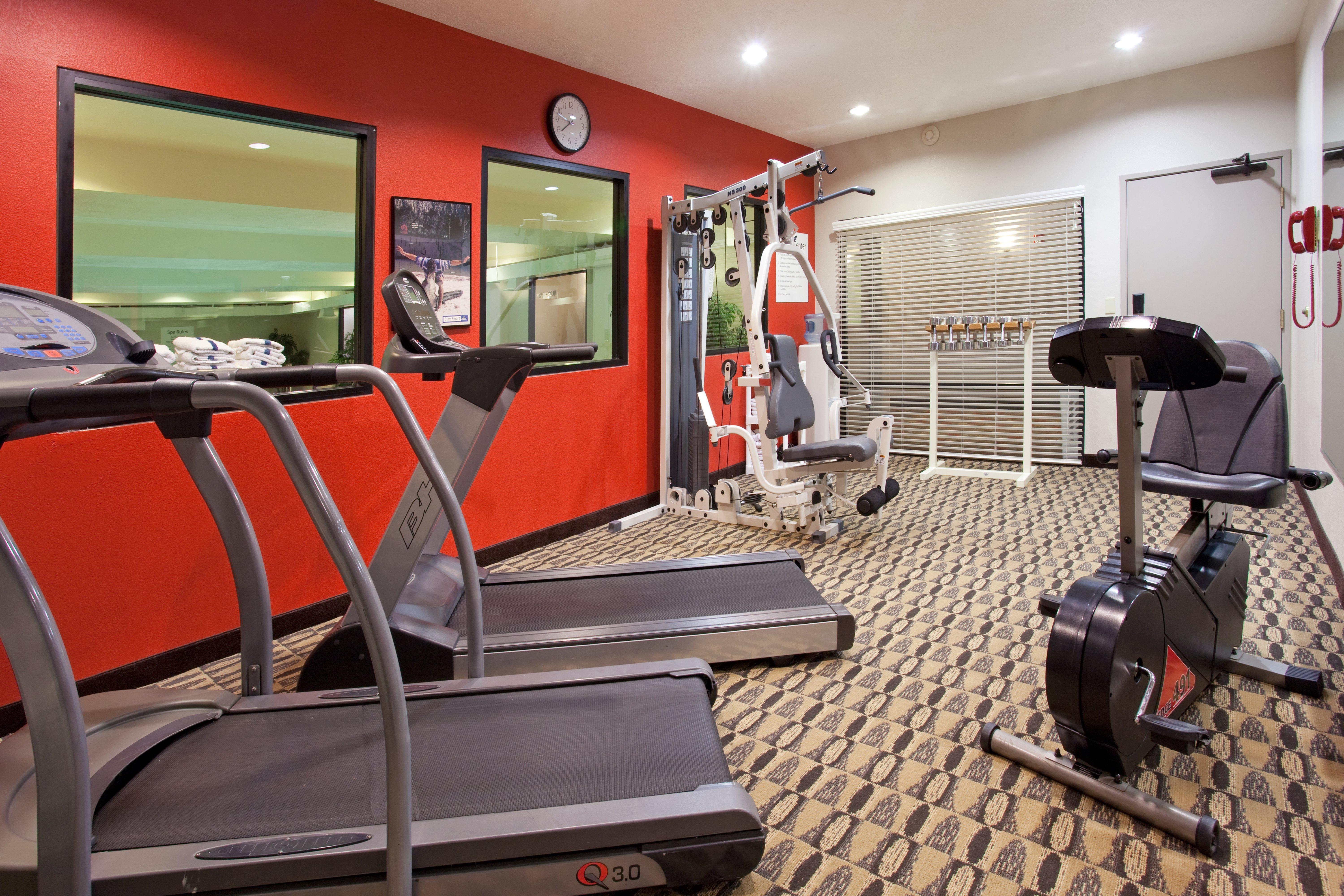 Express By Ihg Hotel 3*