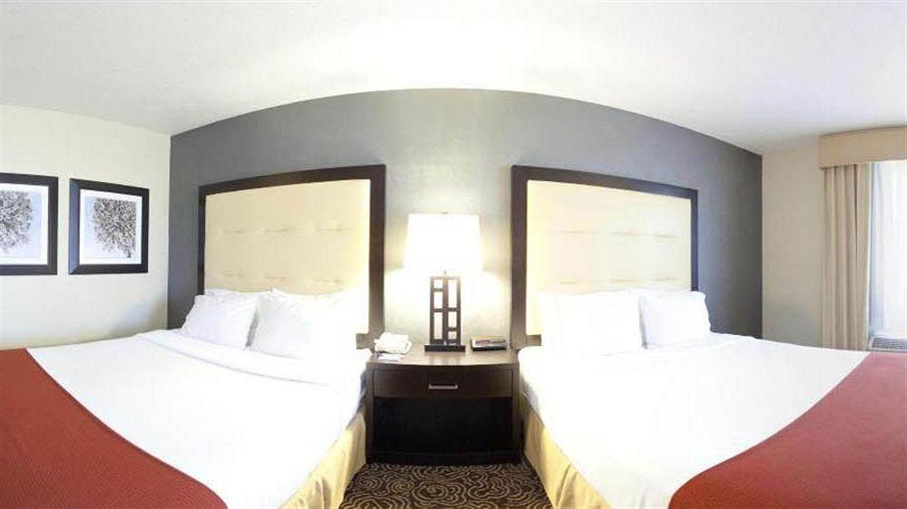 Express By Ihg Hotel